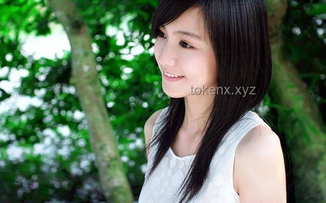 “室友经济”下的情感错位与行业洞察：以“兄弟”与“萝莉”视角为例